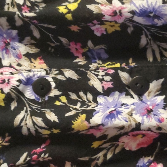 Button up Skirt - Picture 2 of 5